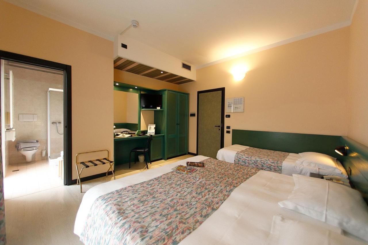 Hotel Eden Valeggio sul Mincio Buitenkant foto