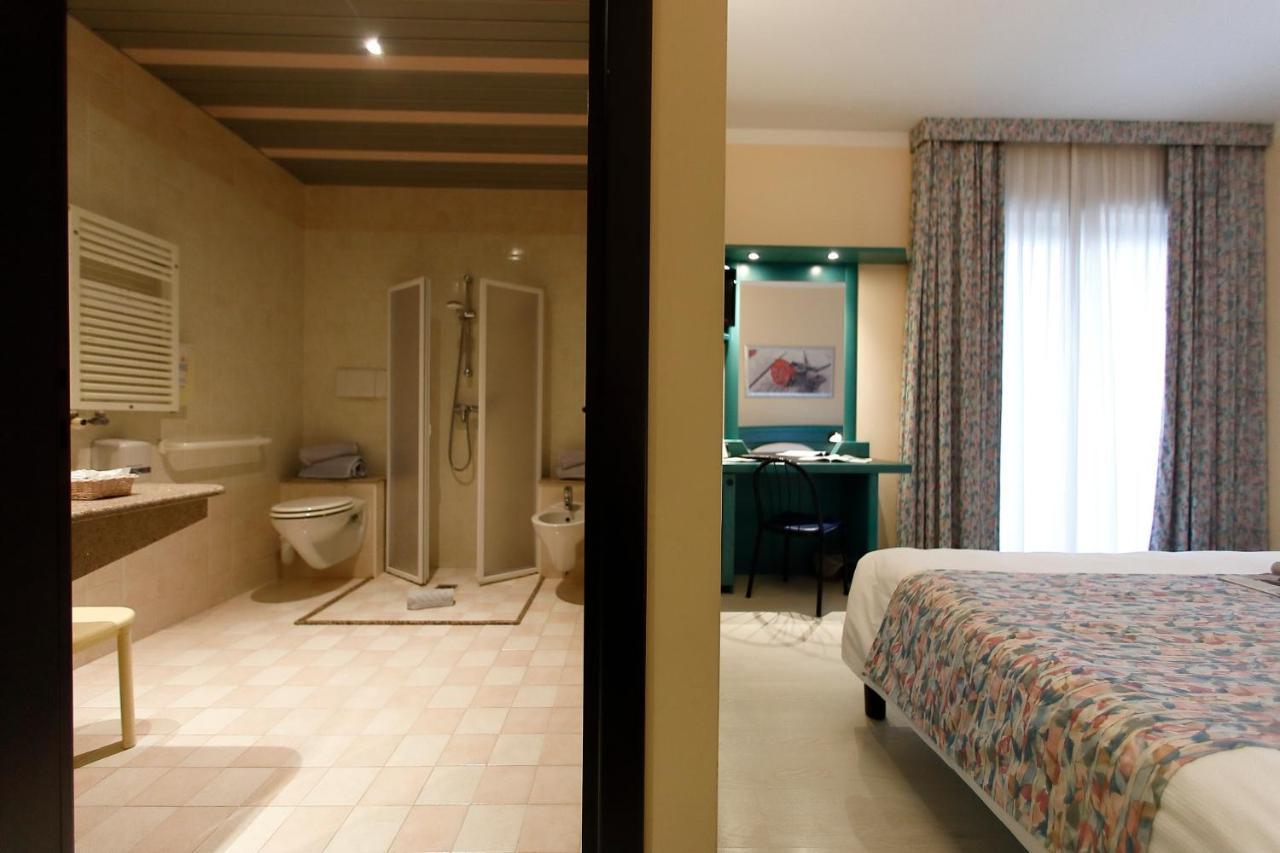 Hotel Eden Valeggio sul Mincio Buitenkant foto