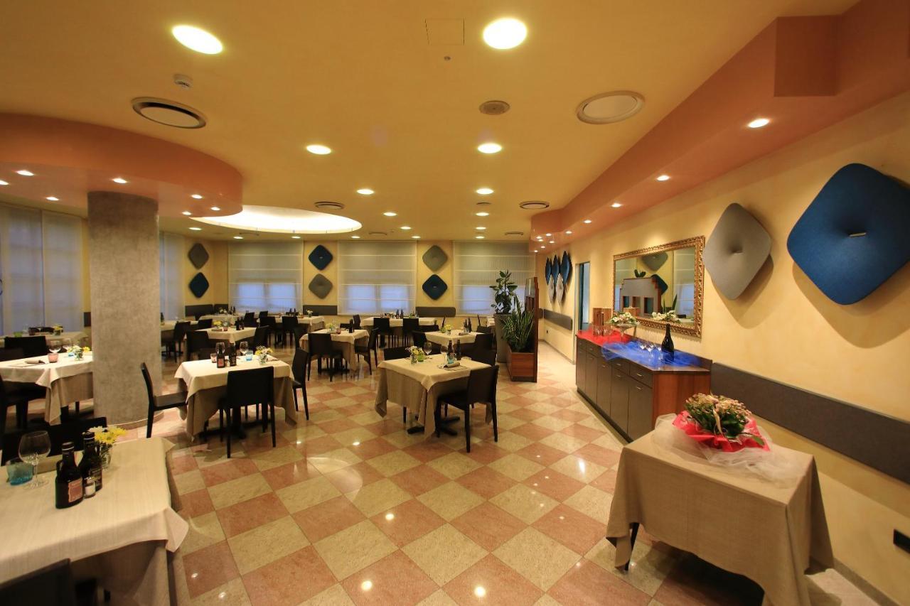 Hotel Eden Valeggio sul Mincio Buitenkant foto