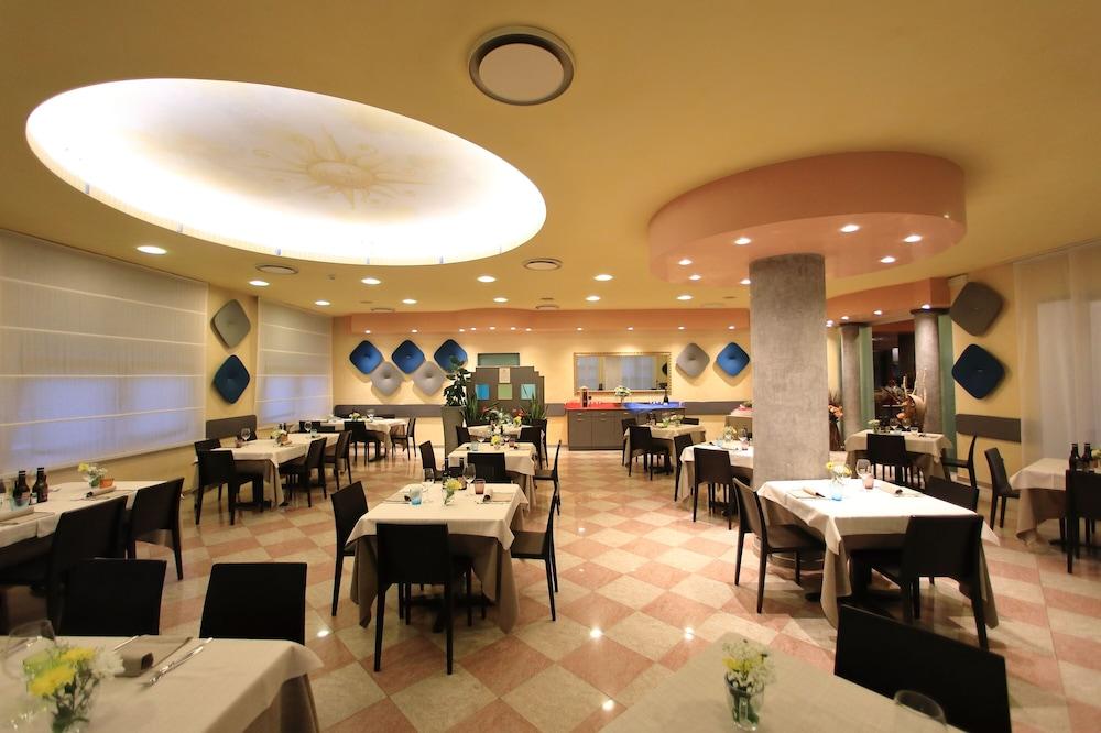 Hotel Eden Valeggio sul Mincio Buitenkant foto
