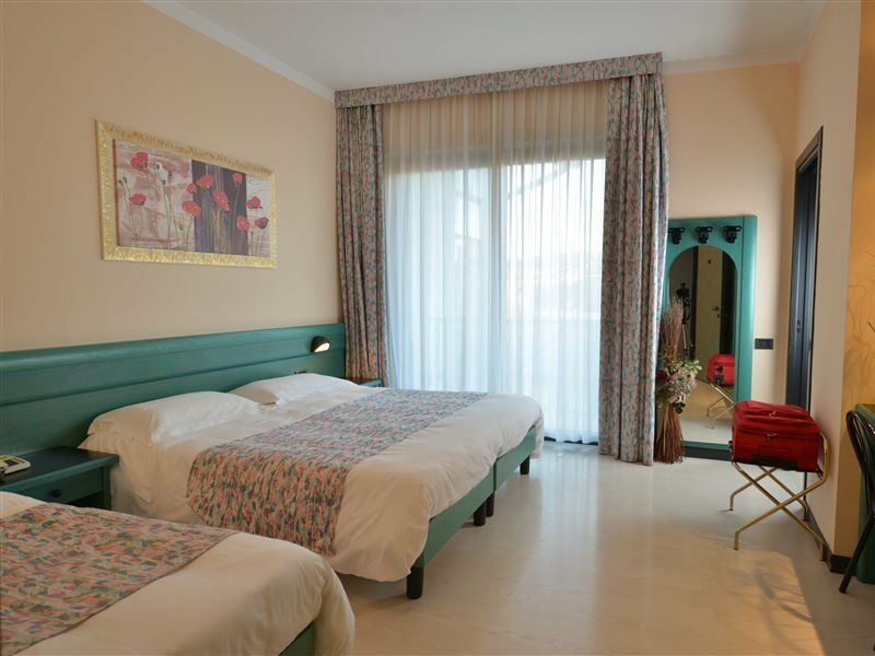 Hotel Eden Valeggio sul Mincio Buitenkant foto